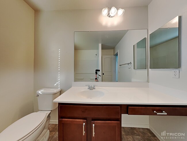 Building Photo - 1169 N 163rd Dr