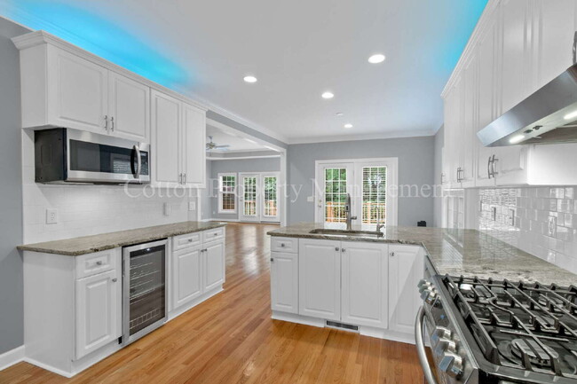 Building Photo - 4728 Wedgefield Dr