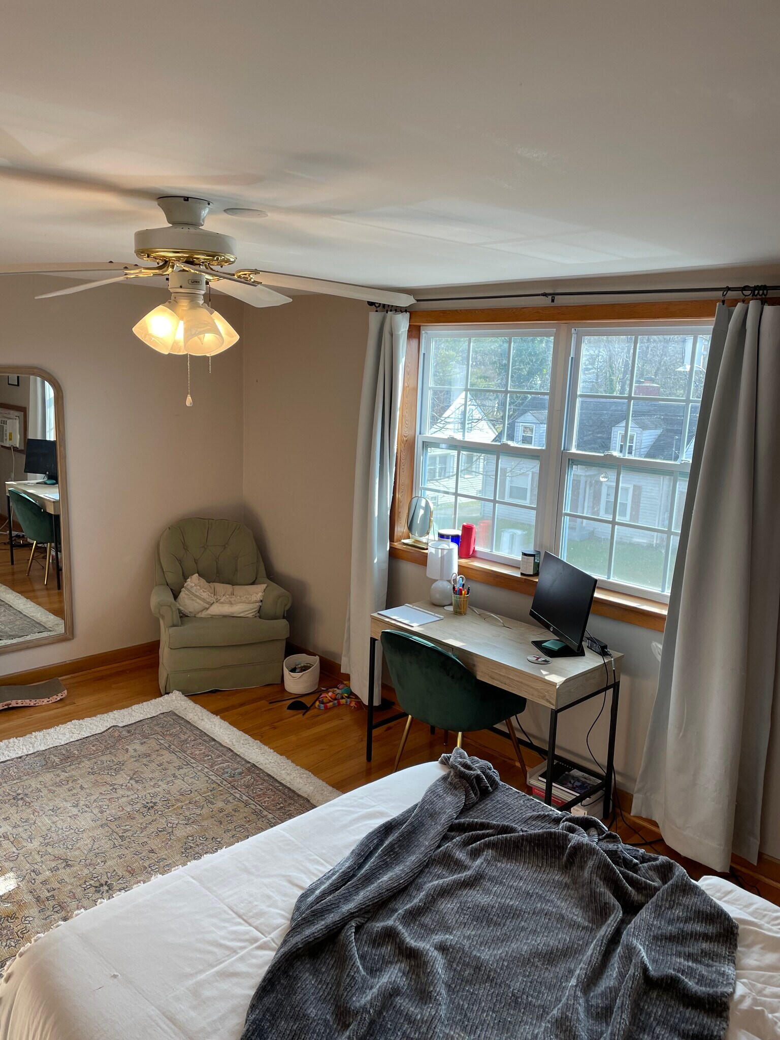 Building Photo - 211 Harding Ave