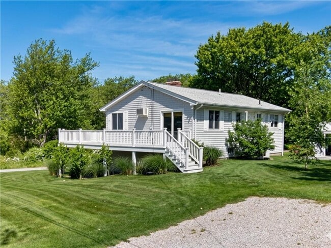 Building Photo - 10 Burbank Ave