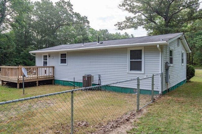Building Photo - 7155 Gatewood Rd