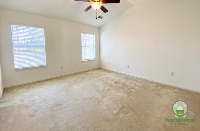 Building Photo - 17 Hawkesbury Rd