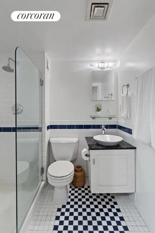 Building Photo - 253-263 W 73rd St