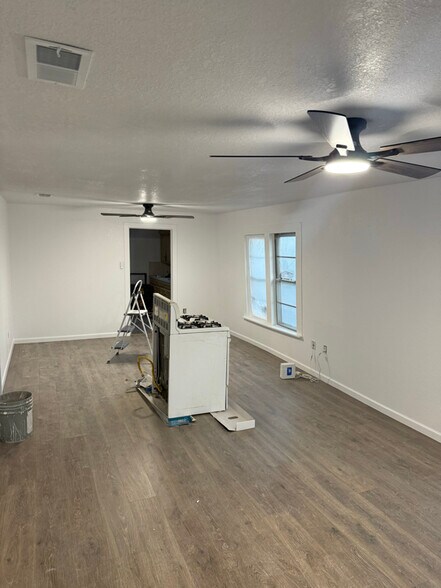 Building Photo - 2603 Ross Ave