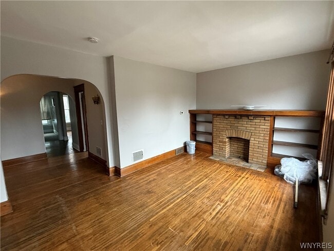 Building Photo - 319 Bryant St