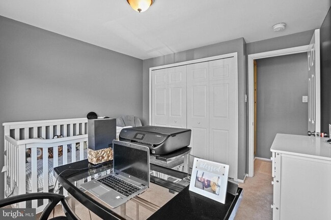 Building Photo - 2712 Advent Ct S