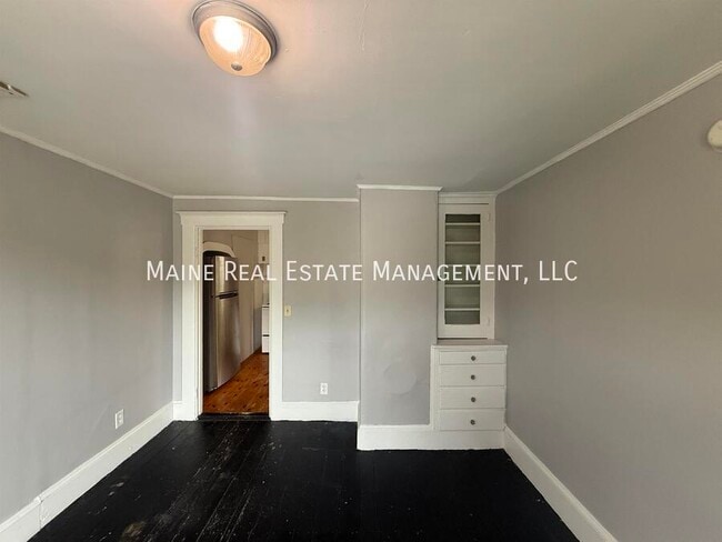 Building Photo - 91 Castine Rd