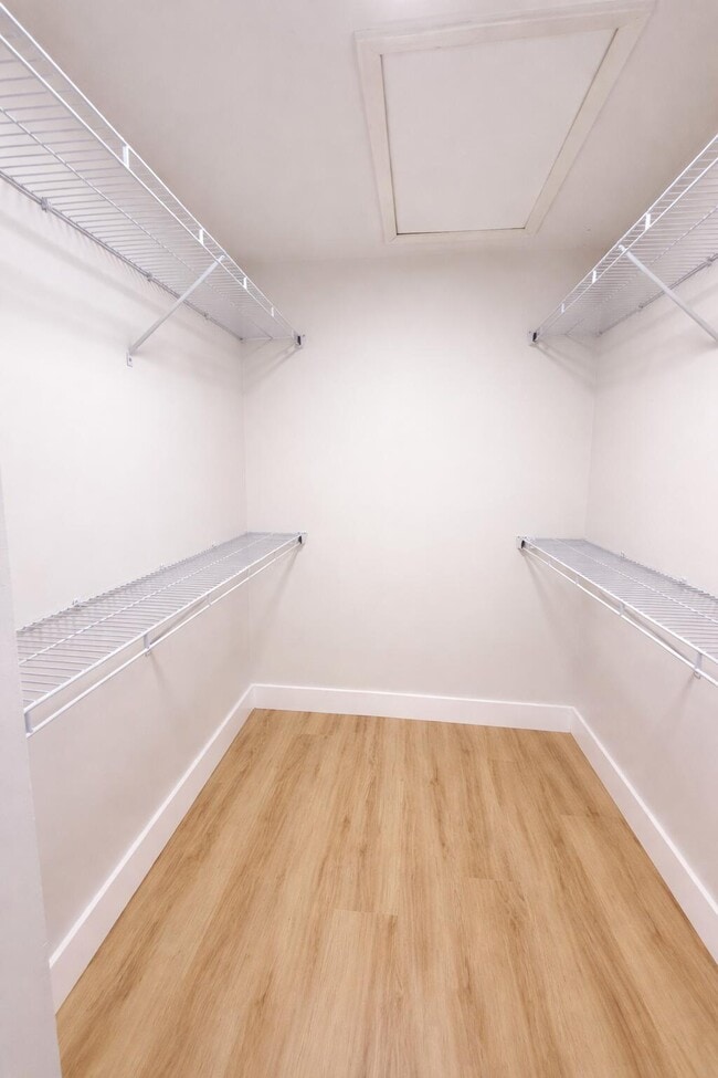 Building Photo - 18765 Candlewick Dr