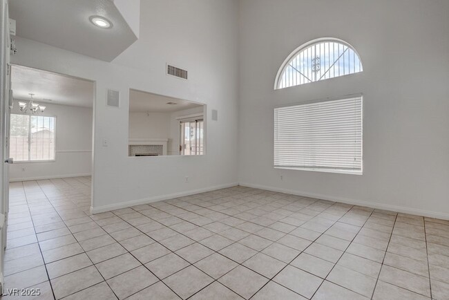 Building Photo - 2187 Eclair Cir