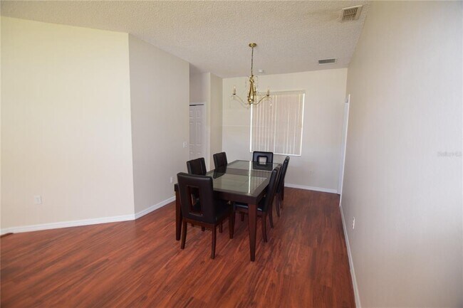 Building Photo - 510 Bromley Ct