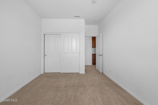 Building Photo - 37152 Waltham Pl