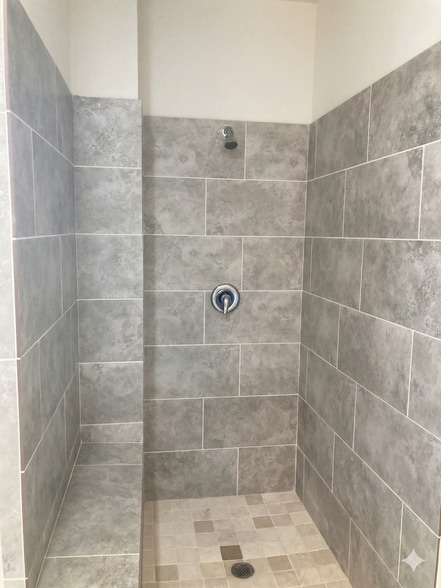 Building Photo - 7952 Blue St