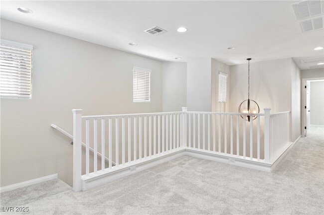 Building Photo - 3859 Painted Lady Ave