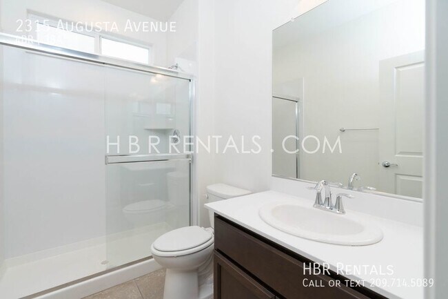 Building Photo - Ellis Community - Four Bedroom Home Over 3...