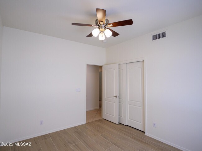 Building Photo - 6831 W Rifle Way