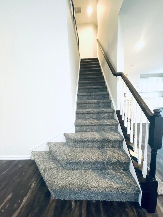 Building Photo - Beautiful 3 beds 2.5 Baths in Dublin