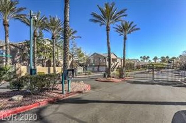 Building Photo - Nice Summerlin Condo in Gated Community