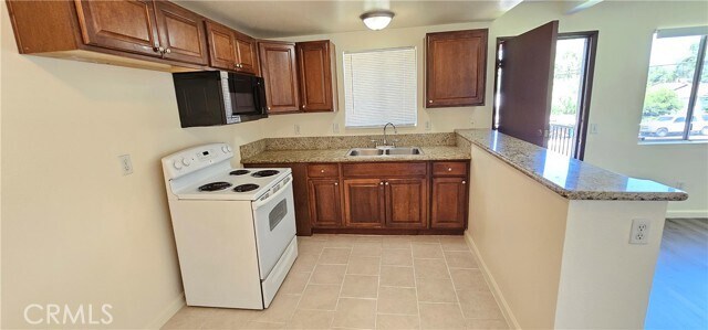 Building Photo - 4211 Mountain Dr