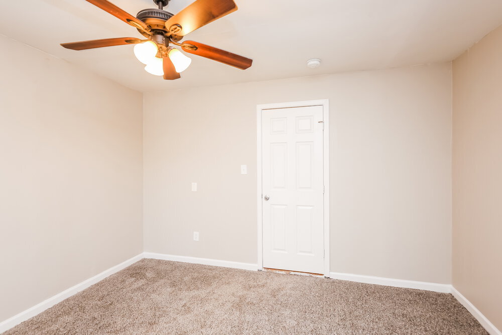 Building Photo - 3995 Sandy Hill Rd