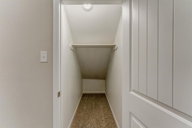 Building Photo - 4510 Red Yucca Dr