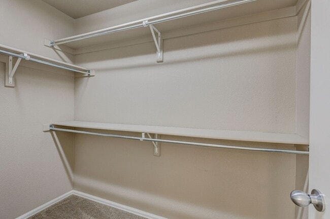 Building Photo - 5 bedroom single family home in Castle Rock.