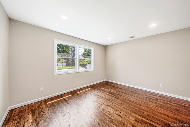 Building Photo - 610 Americus Ave