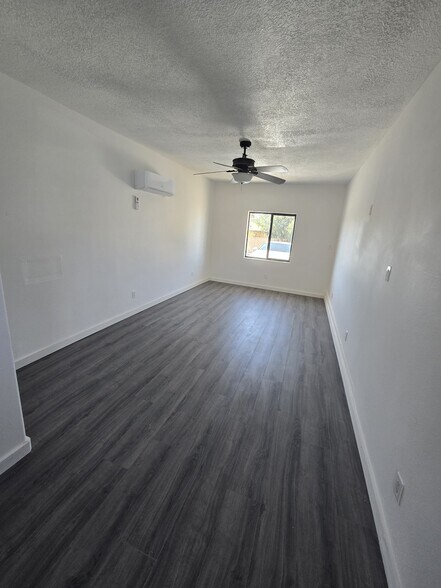 Building Photo - 1804 Kirby Ct NE