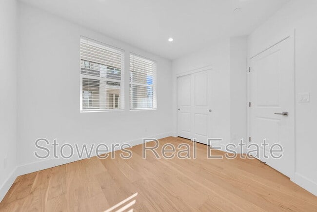 Building Photo - 3001 Ivory Ter