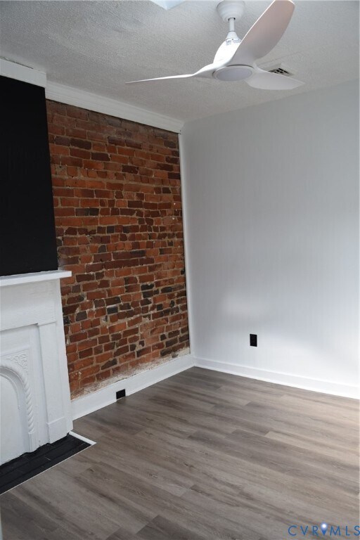 Building Photo - 407 Brook Rd