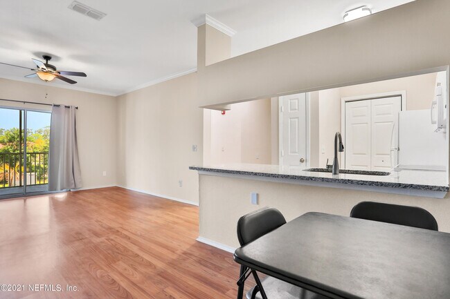 Building Photo - 190 Veracruz Dr