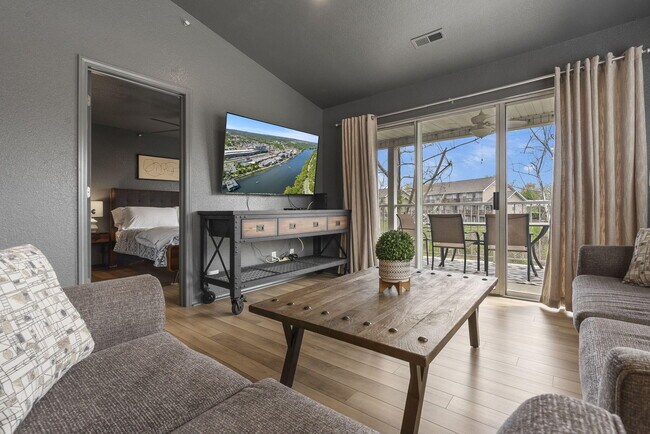 Building Photo - 34 Golfshores Dr