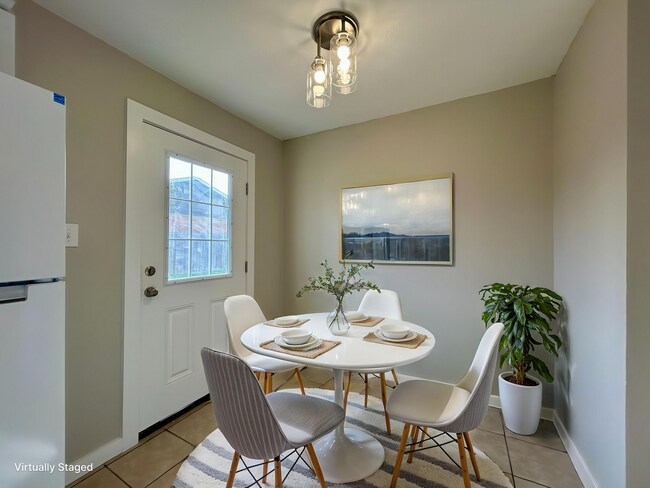 Building Photo - Modern 2 Bed for Rent – Minutes from Pinnacle Hills and Pleasant Crossing