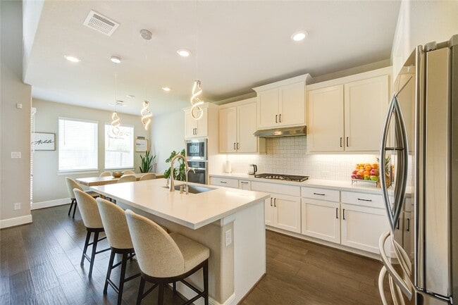 Building Photo - 4050 Shackleton Ct