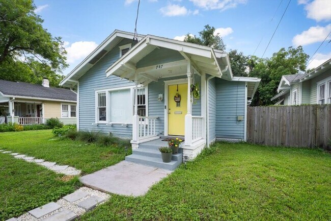 Building Photo - 747 West St