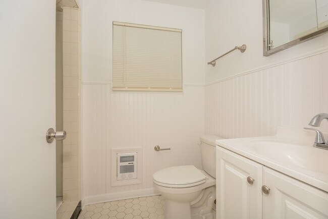 Building Photo - Great 3 Bedroom in Fairfield