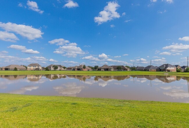 Building Photo - 835 Aqua Vista Ln