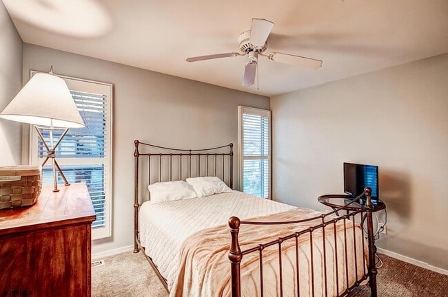 Building Photo - 12 Genoa Ct