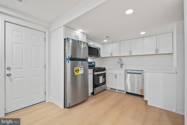 Building Photo - 8728 Old Courthouse Rd