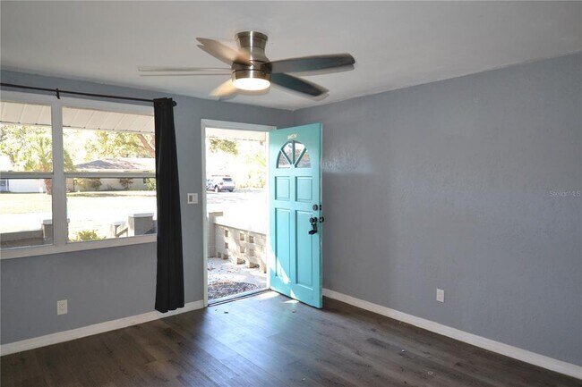 Building Photo - 11465 92nd St N