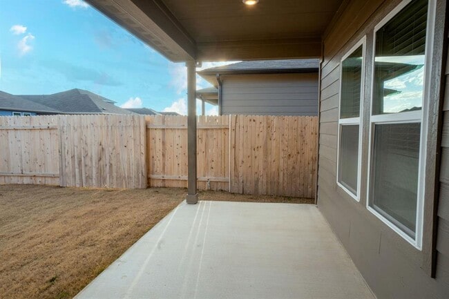 Building Photo - 2838 Dell Hollow Dr