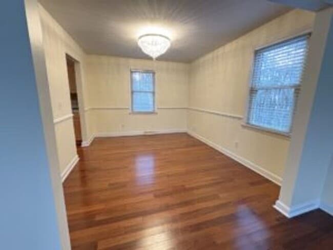 Building Photo - 602 Fairington Dr
