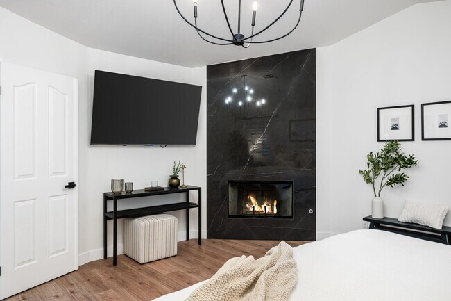 Building Photo - 76817 Manor Ln