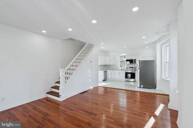 Building Photo - 1200 S Ruby St