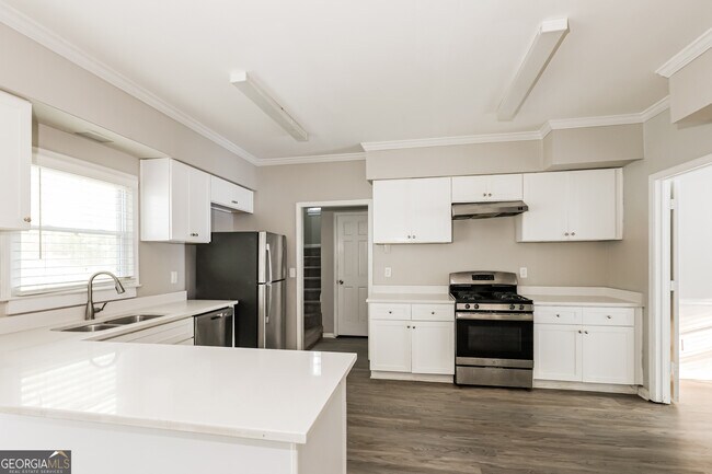 Building Photo - 300 Brandon Mill Cir