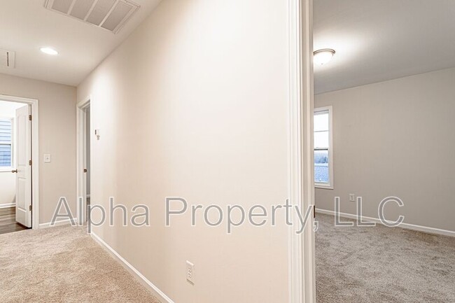 Building Photo - 320 Trail Branch Ct.