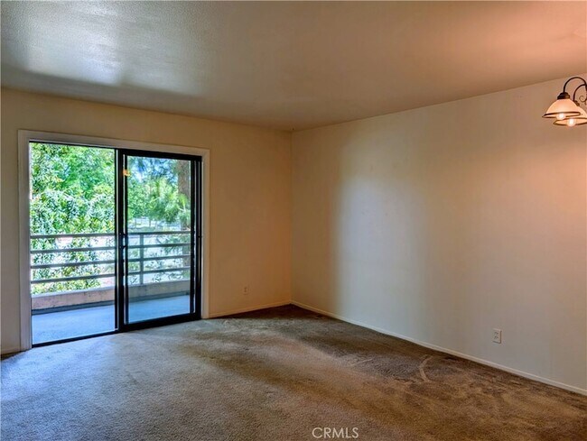 Building Photo - 6815 Remmet Ave