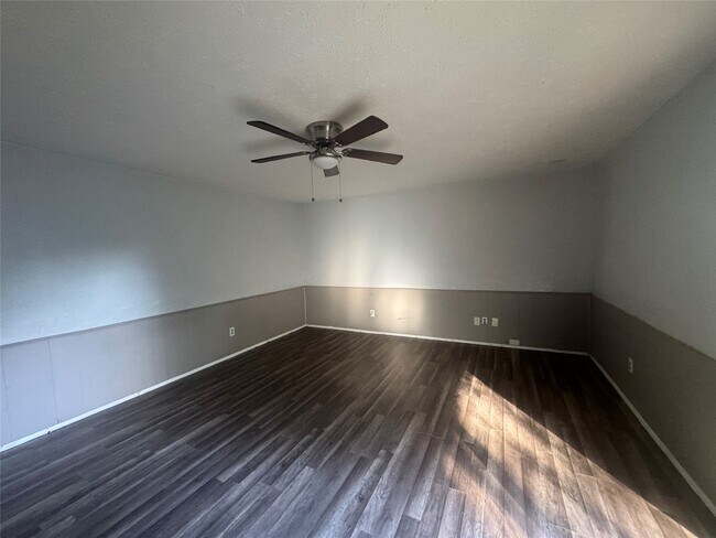 Building Photo - 3807 Cypressdale Dr