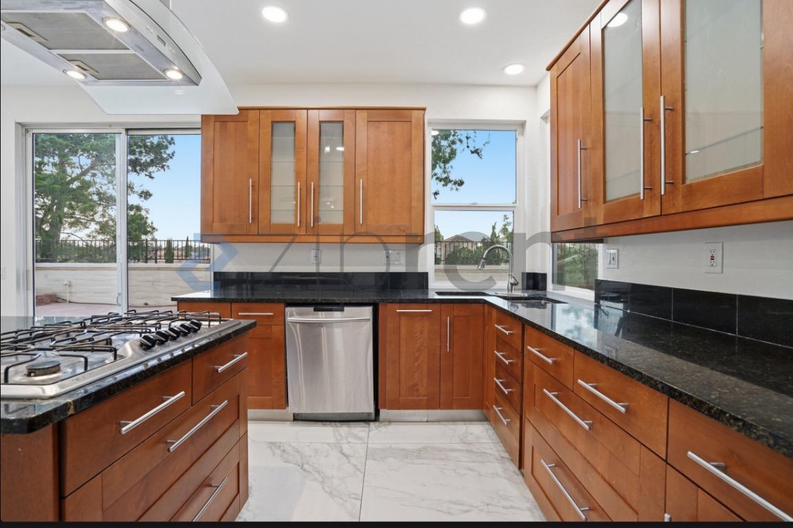 Building Photo - 33026 Terrace Dr