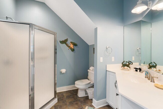 Building Photo - 10 Boardwalk Ln