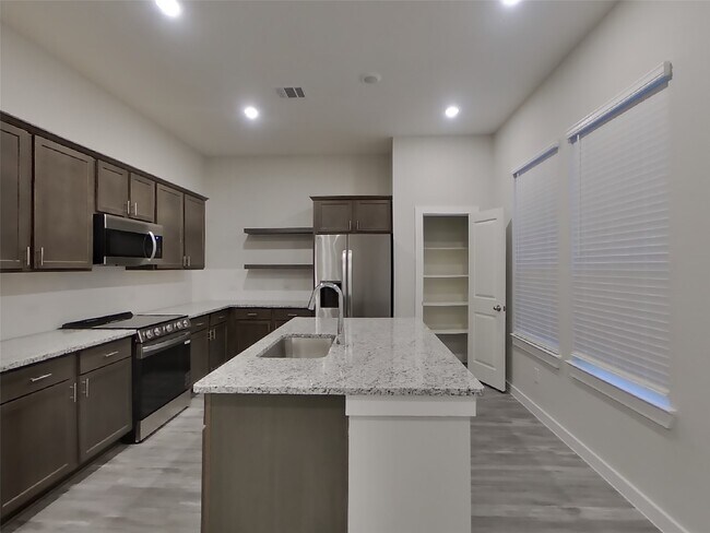 Building Photo - 22710 Terrazzo Dr